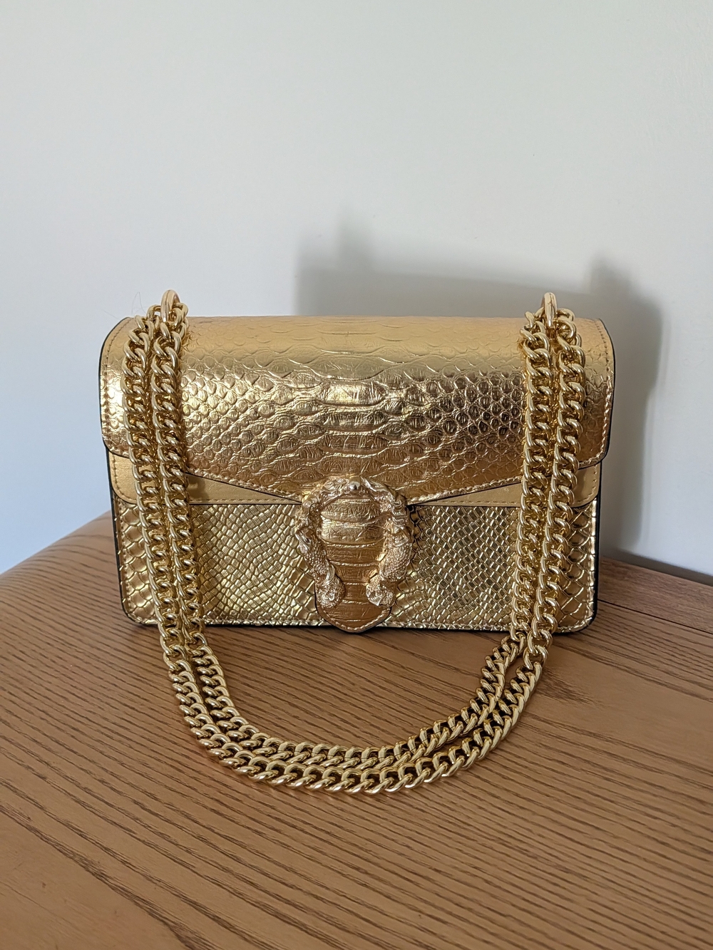 Gold Textured Chain Shoulder Bag